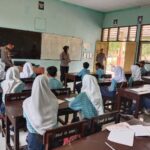 Siswa SMP Labuapi Lawan Narkoba, Judi Online, dan Bullying