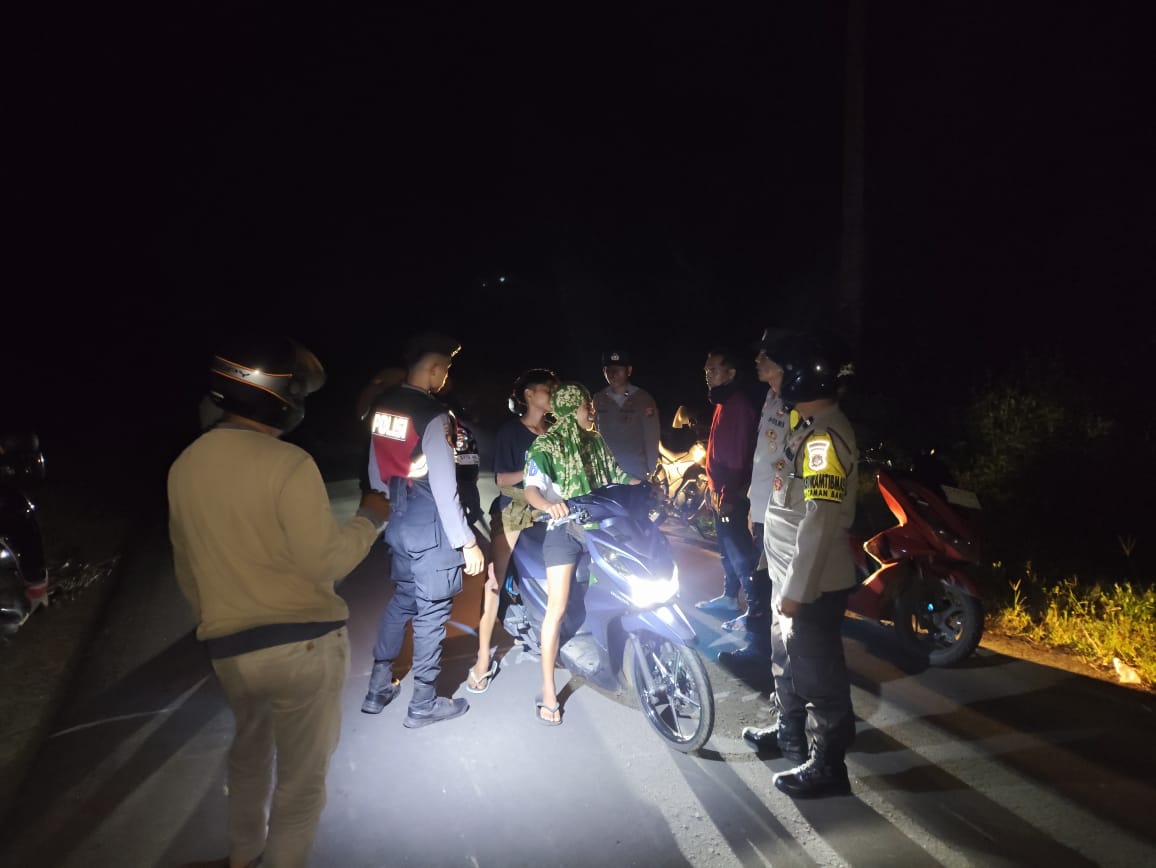 Polsek Sekotong Terjun ke Lapangan, Pastikan Keamanan Ramadan