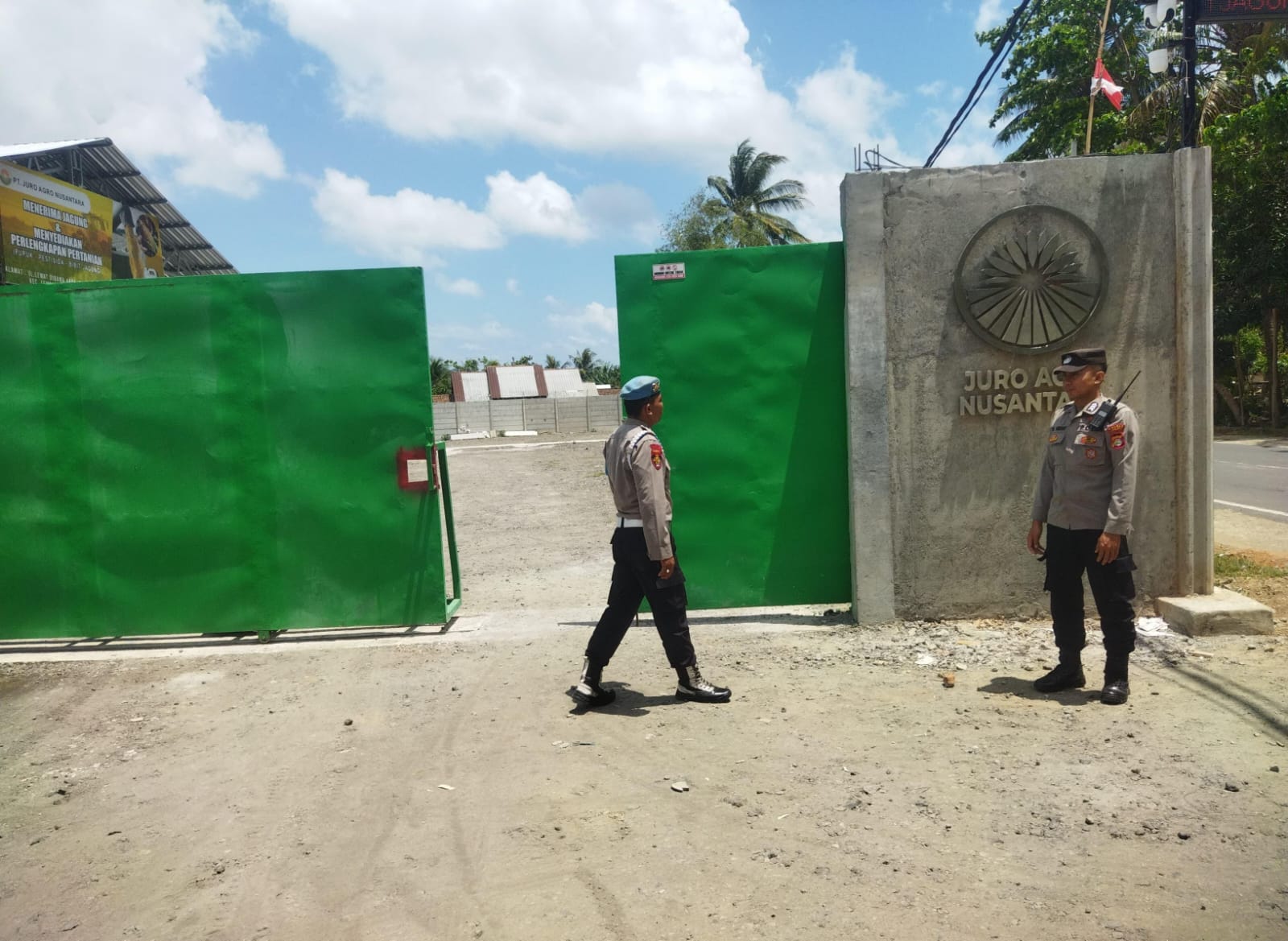 Warga Lembar Lega, Polisi Gencarkan Patroli Anti Premanisme.