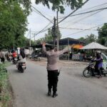 Ngabuburit Lancar! Polisi Atur Lalu Lintas di Labuapi