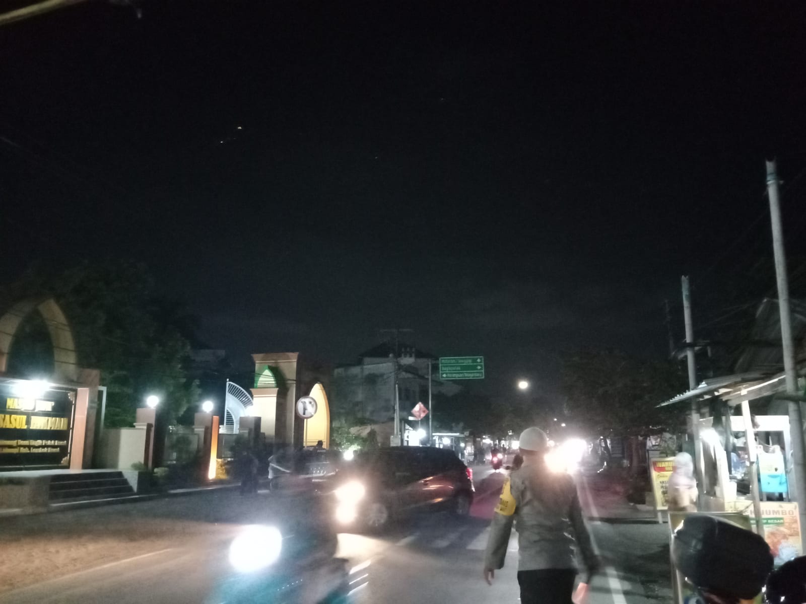 Labuapi, Lombok, Ramadan, Tarawih, Masjid, Polsek, Ibadah, Keamanan, Masyarakat, Kamtibmas