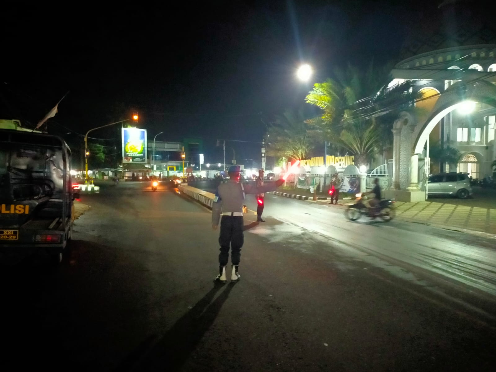 Pengamanan Tarawih di Lombok Barat, Polisi Bertindak Cepat