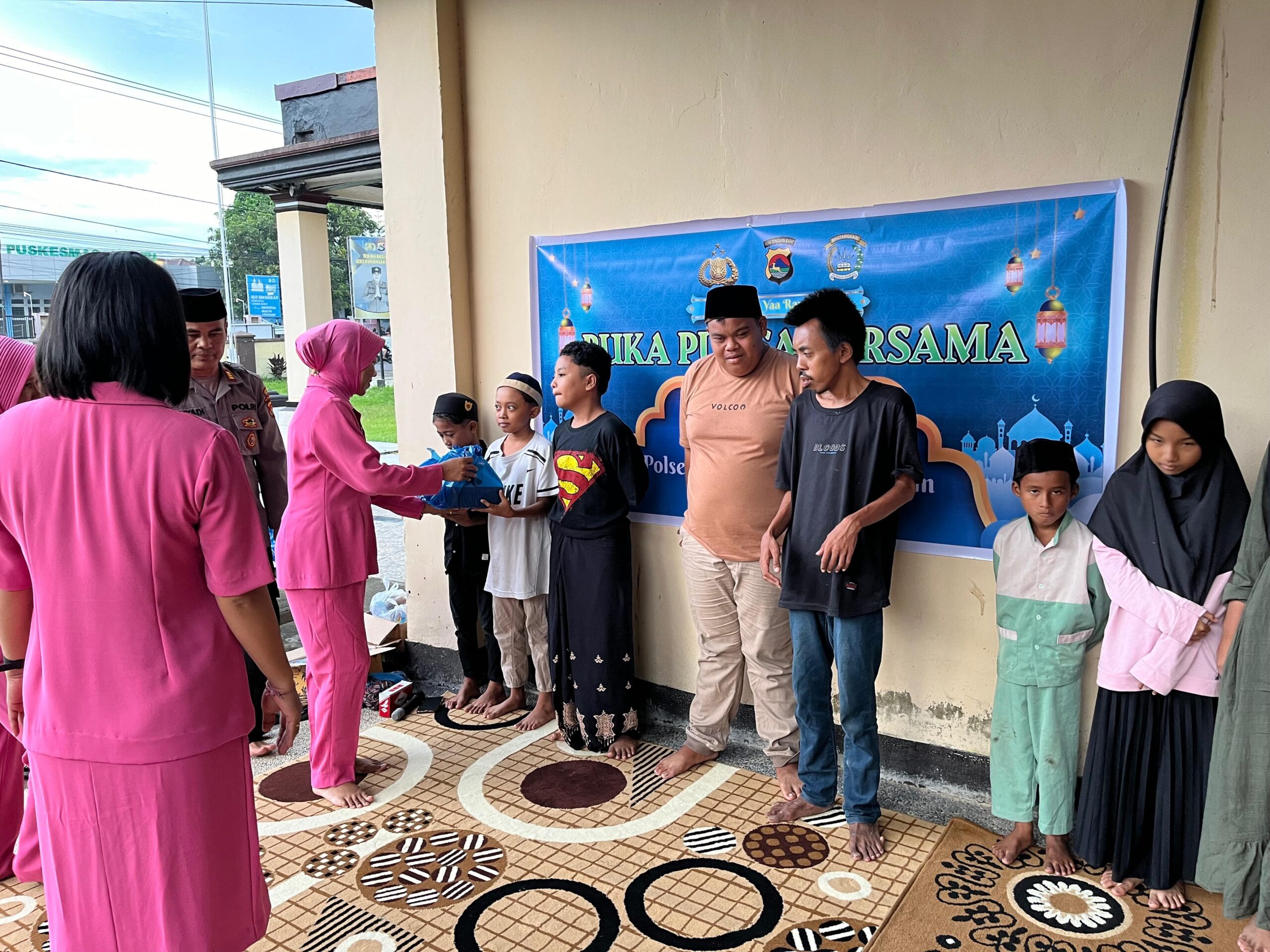 Polsek Kediri Berbagi Santunan Anak Yatim di Bulan Ramadhan