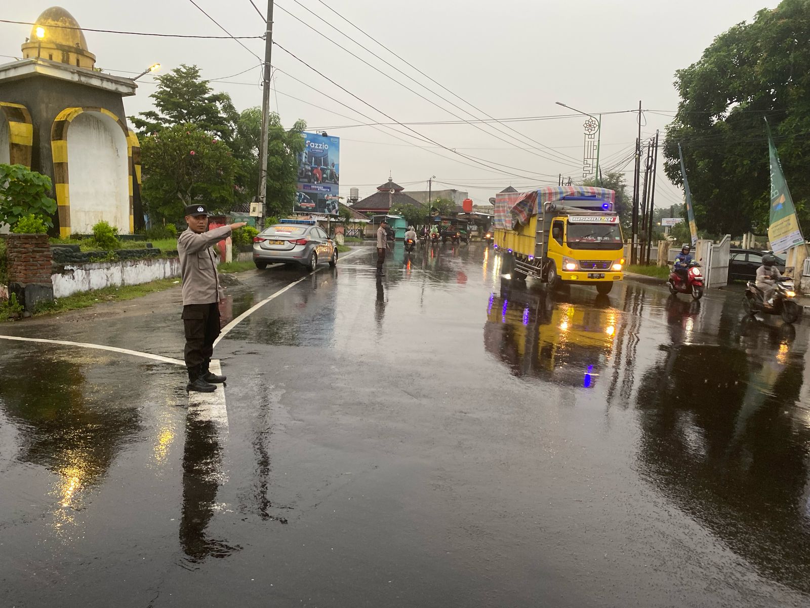 Aman & Nyaman! Polisi Kediri Kawal Ngabuburit Ramadan