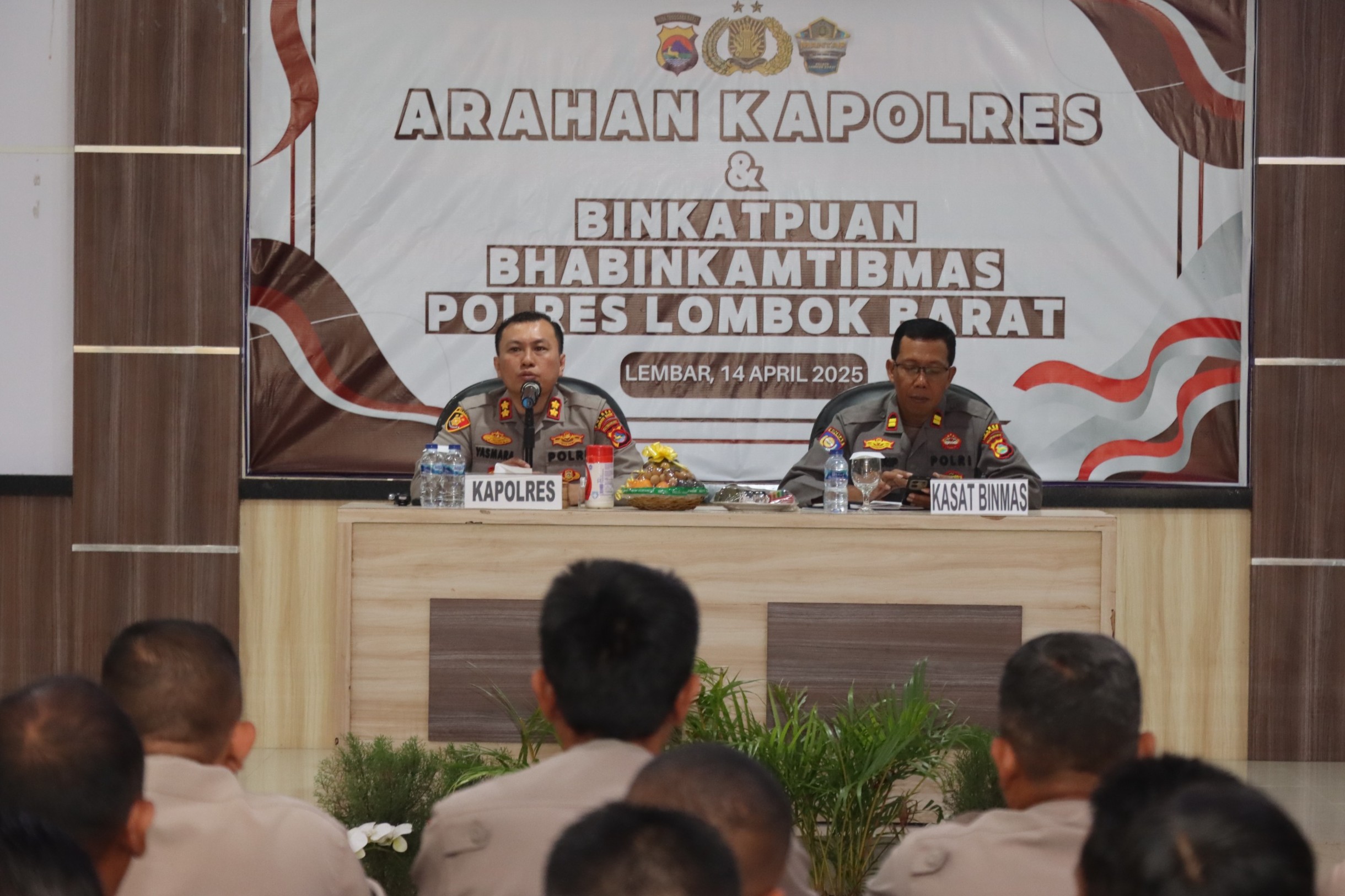 Kapolres Lombok Barat Tekankan Peran Krusial Bhabinkamtibmas dalam Harkamtibmas