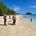 Aman Nyaman di Pantai Sekotong: Polisi Hadir dengan Himbauan Humanis