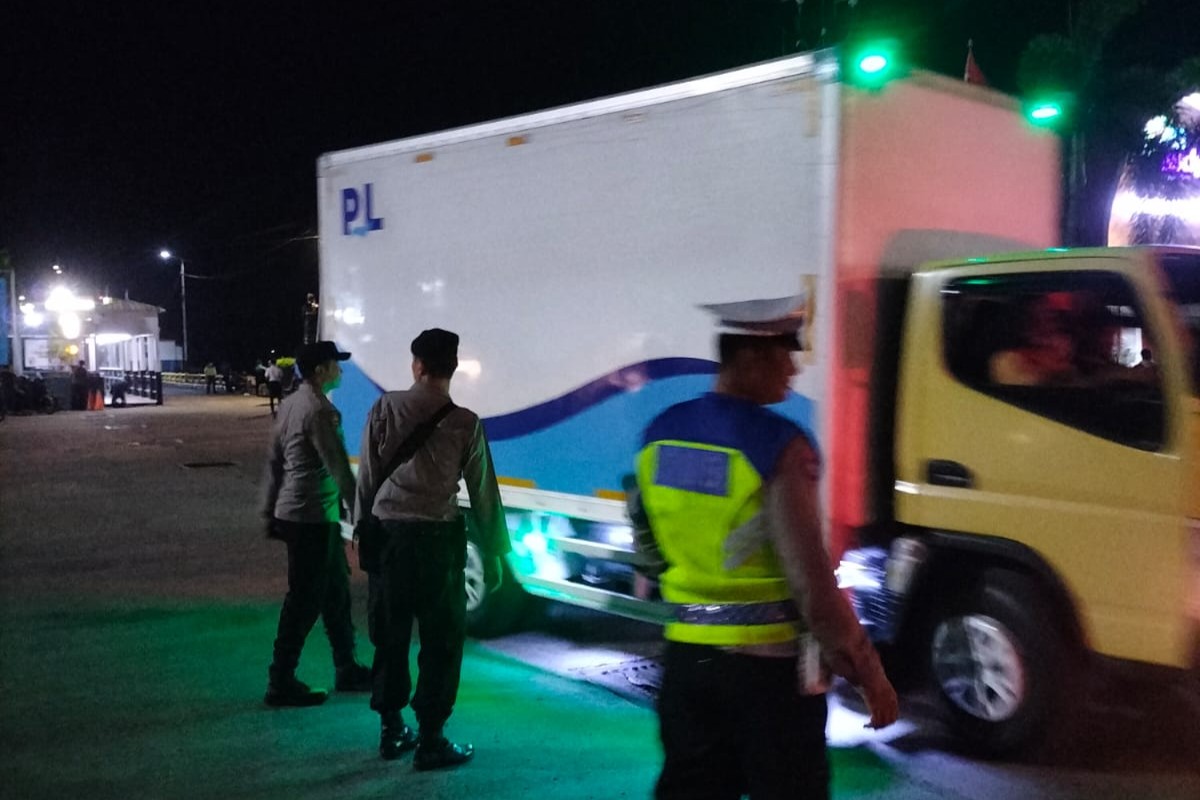 Polres Lombok Barat Perketat Pemeriksaan di Pelabuhan Lembar (1)