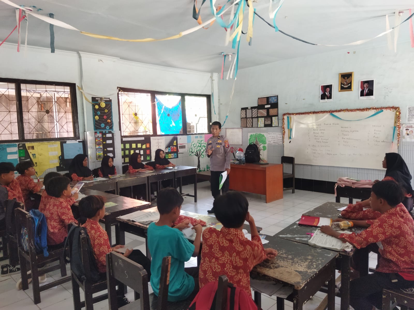 SDN 1 Karang Bongkot Jadi Lokasi Edukasi Bahaya Narkoba oleh Polsek Labuapi