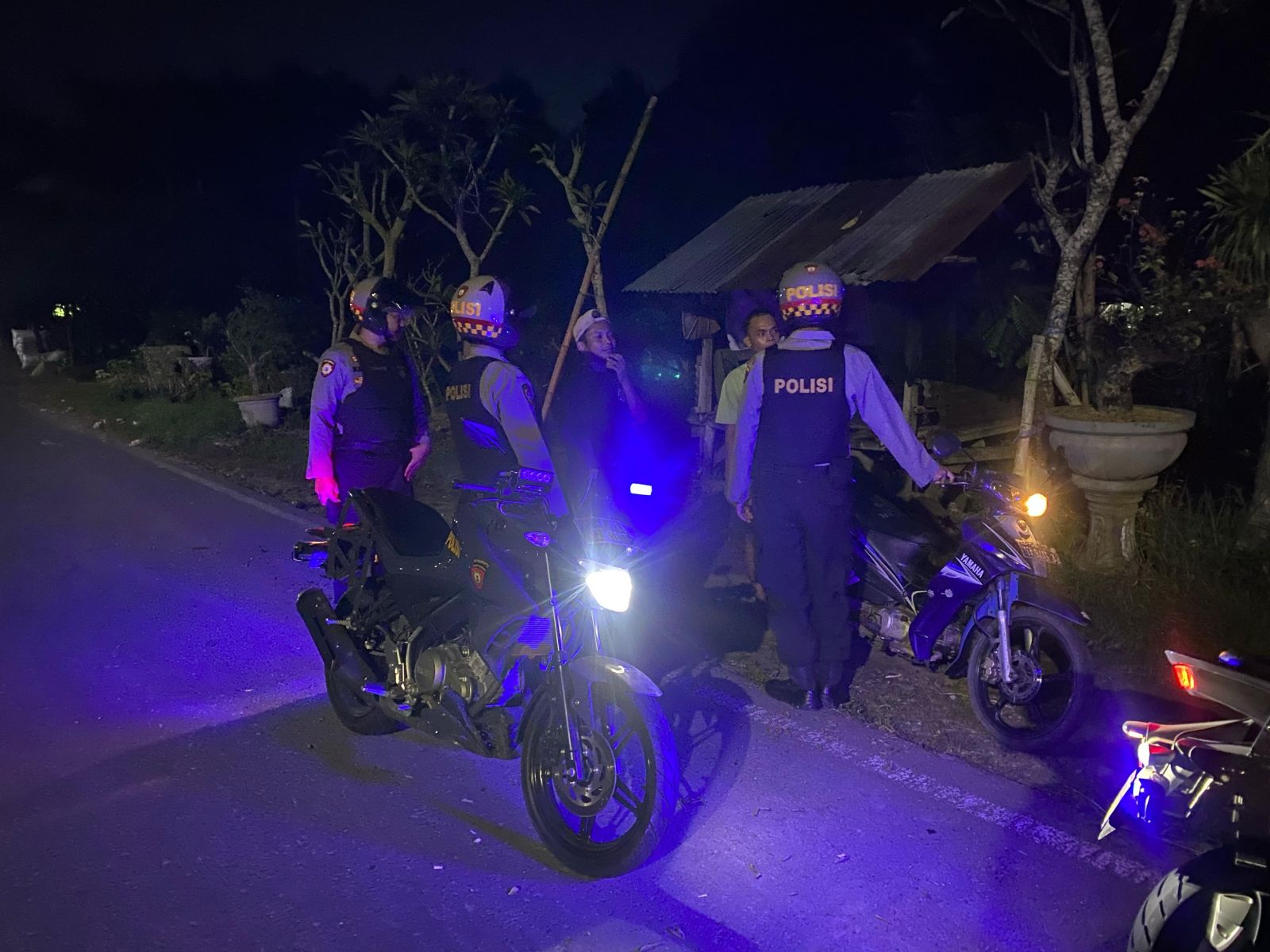 Tim Patroli Presisi Polres Lombok Barat Tingkatkan Keamanan Masyarakat Sejak Dini Hari