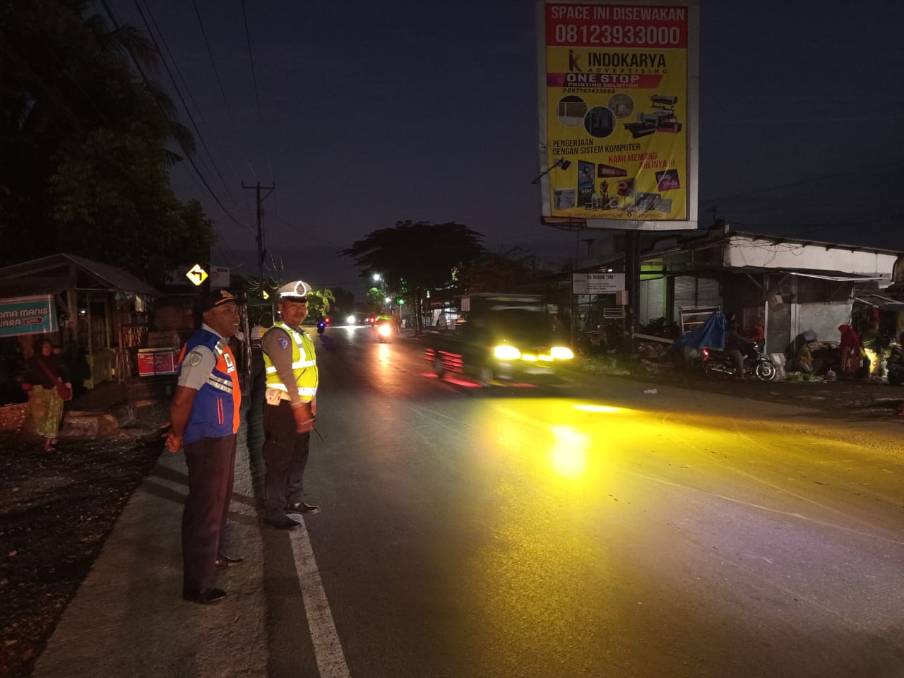 Operasi Gabungan di Kediri: Tertibkan Parkir Liar dan Pedagang di Bahu Jalan