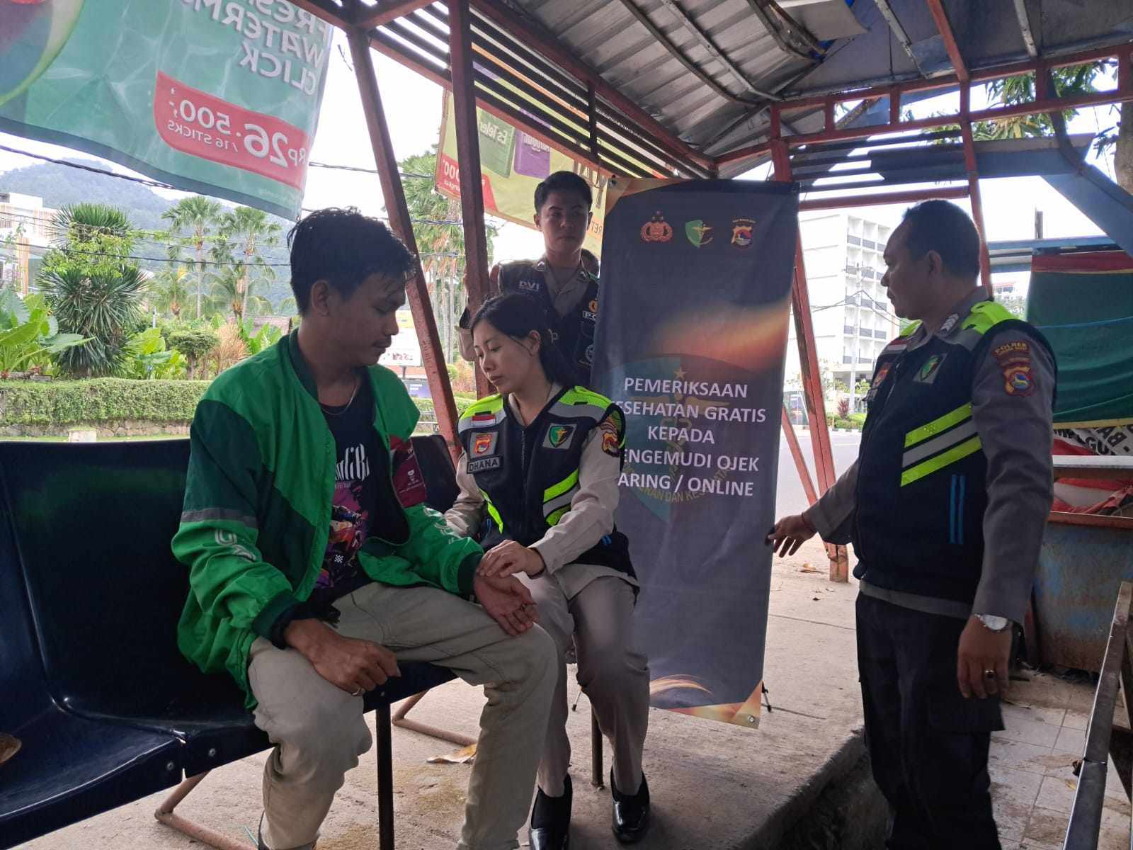 Hari Bhayangkara Polres Lombok Barat Gelar Pemeriksaan Kesehatan