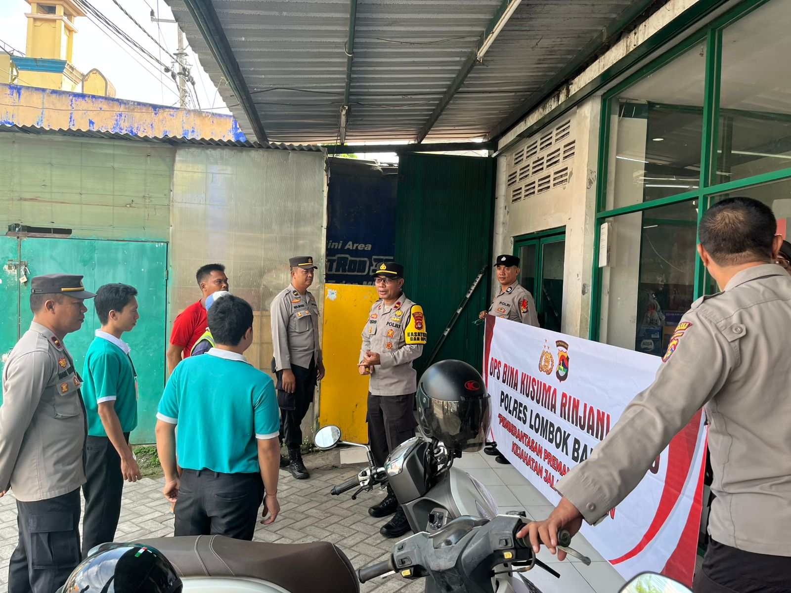 Ops Bina Kusuma 2025 Polri Bangun Kepercayaan Warga Batulayar