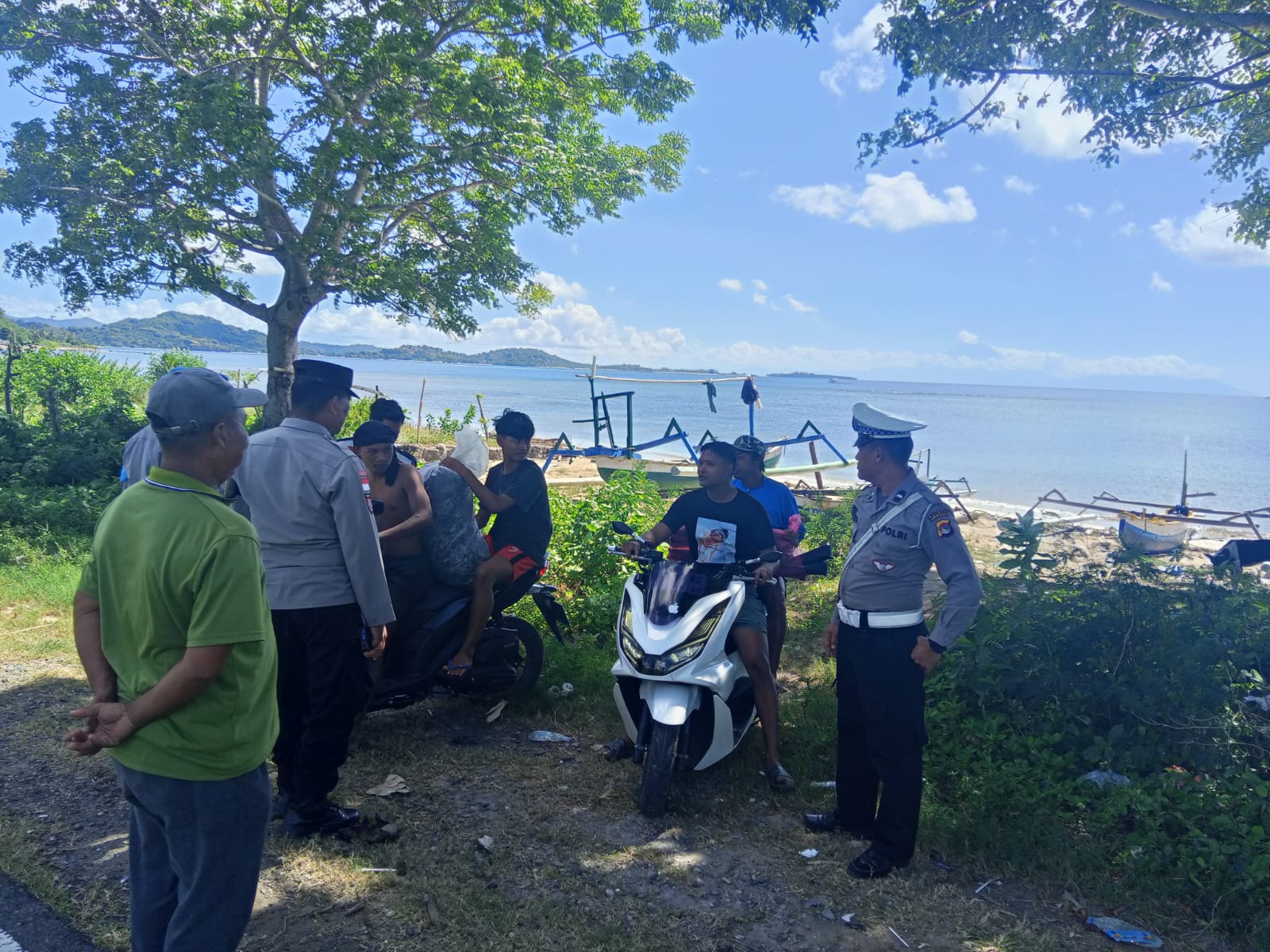 Strategi Polsek Sekotong Perkuat Keamanan Wilayah Lewat Patroli Dialogis