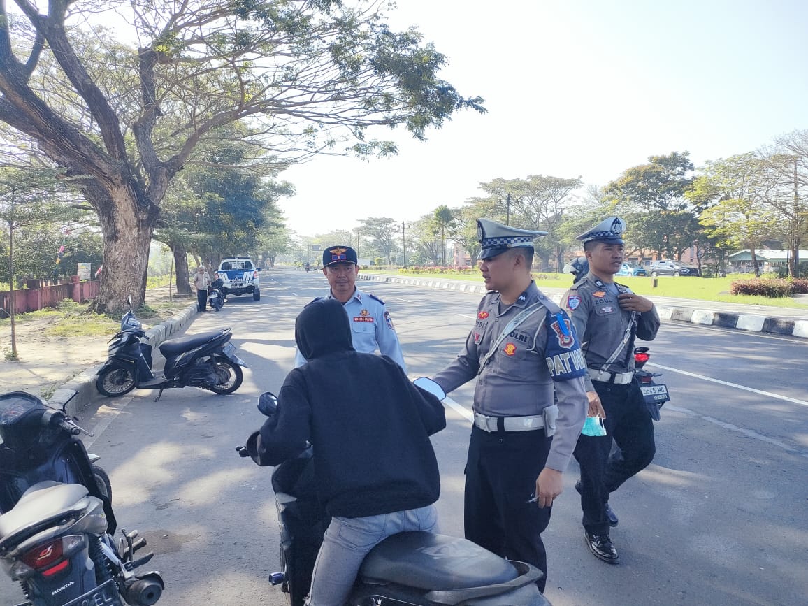 Penertiban Lalu Lintas Digencarkan di Lombok Barat, Fokus di Jalan Baypass BIL I