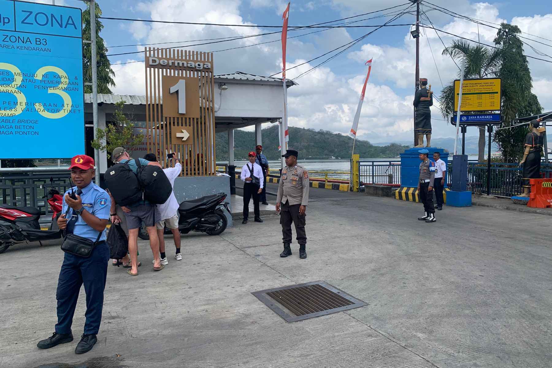 Pengamanan Ketat di Pelabuhan Lembar Lombok Barat, Polisi Pastikan Kelancaran Penyeberangan